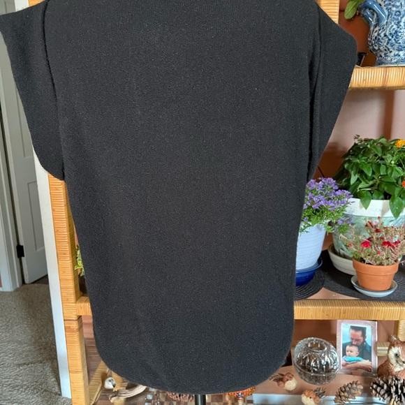 MinnieRose super soft short sleeve sweater - Picture 2 of 3